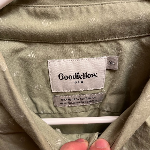 Patterned Short Sleeve Button Up - Picture 3 of 4